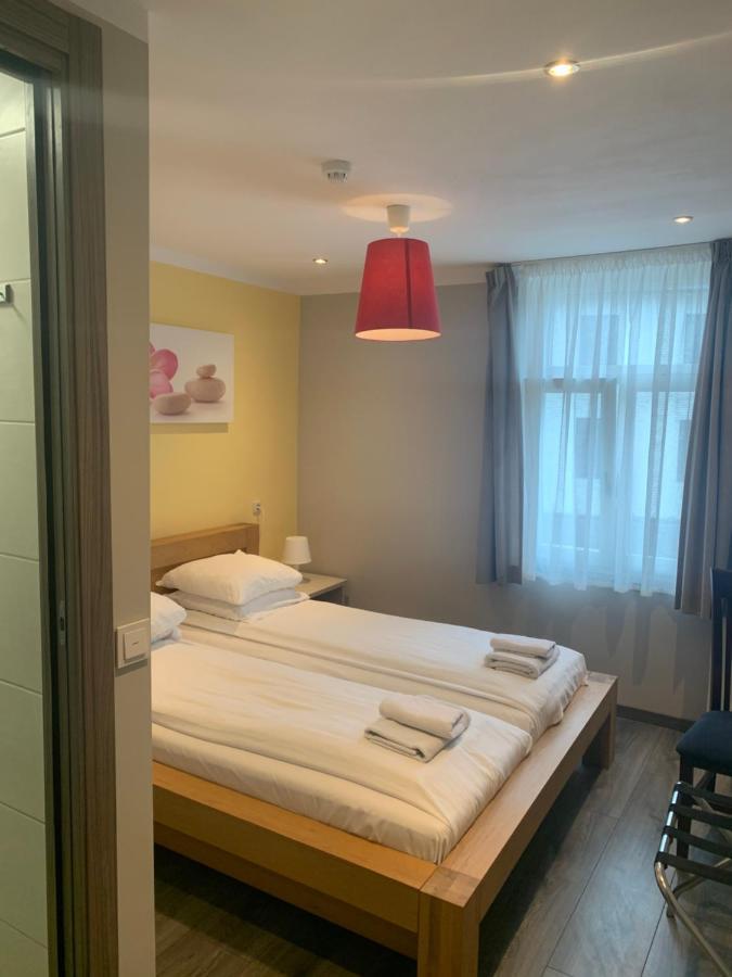 Hotel Restaurant La Piazza Valkenburg aan de Geul Eksteriør bilde