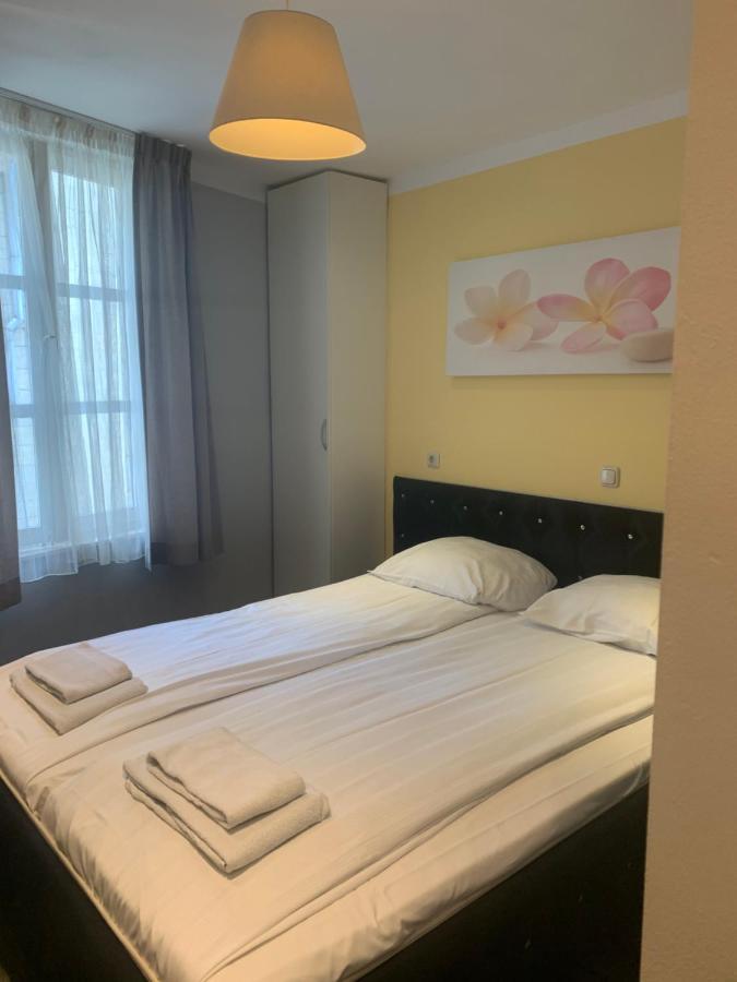 Hotel Restaurant La Piazza Valkenburg aan de Geul Eksteriør bilde