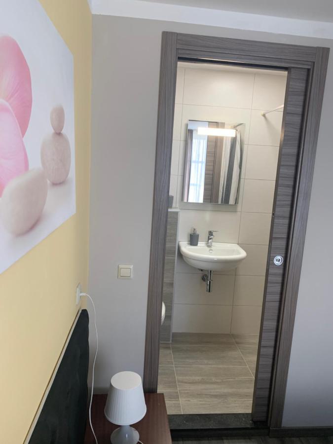 Hotel Restaurant La Piazza Valkenburg aan de Geul Eksteriør bilde